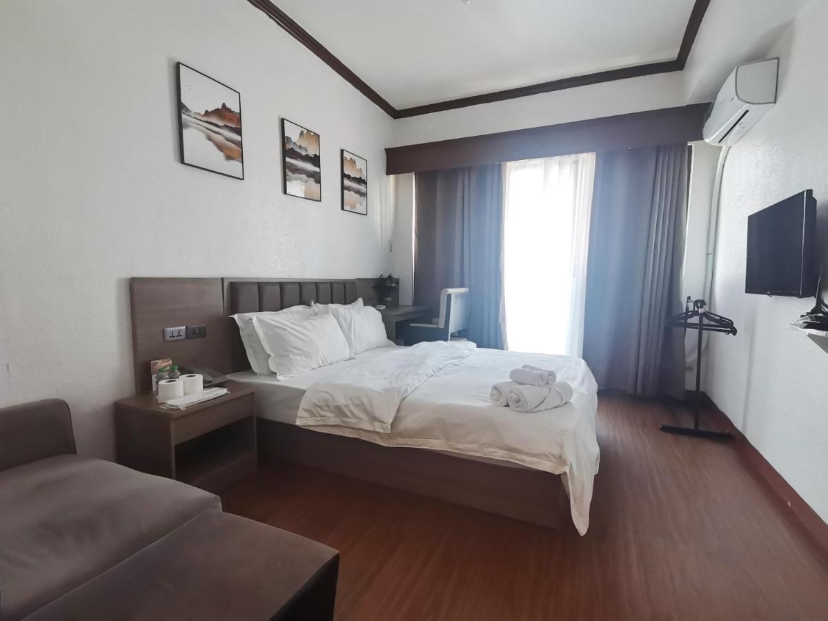 Passion Makati Aparthotel Makati City Kültér fotó