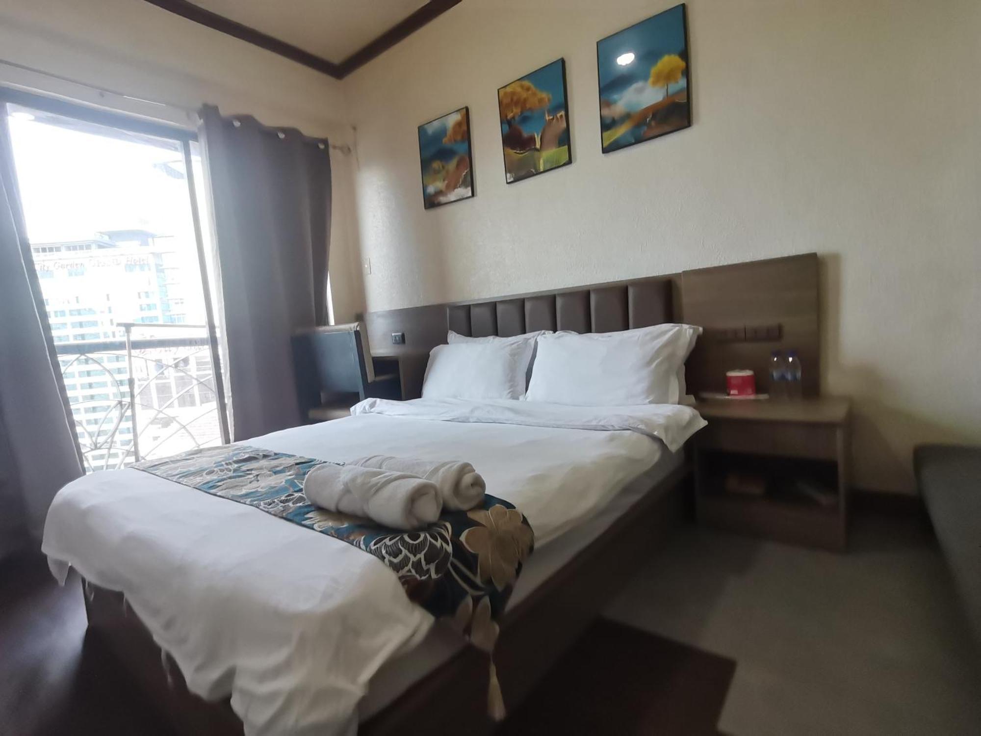 Passion Makati Aparthotel Makati City Kültér fotó